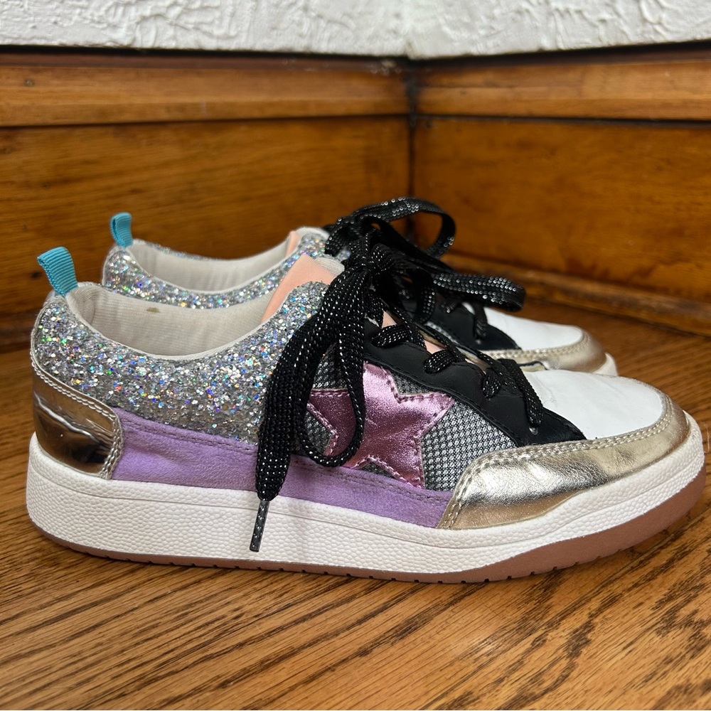 Steve Madden | Goody Lilac Multi Sneaker Girls Size 4 - Picture 3 of 13